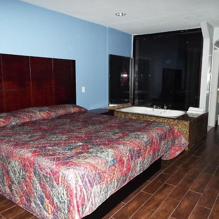 Luxury Inn แชนเนลวิว ภายนอก รูปภาพ