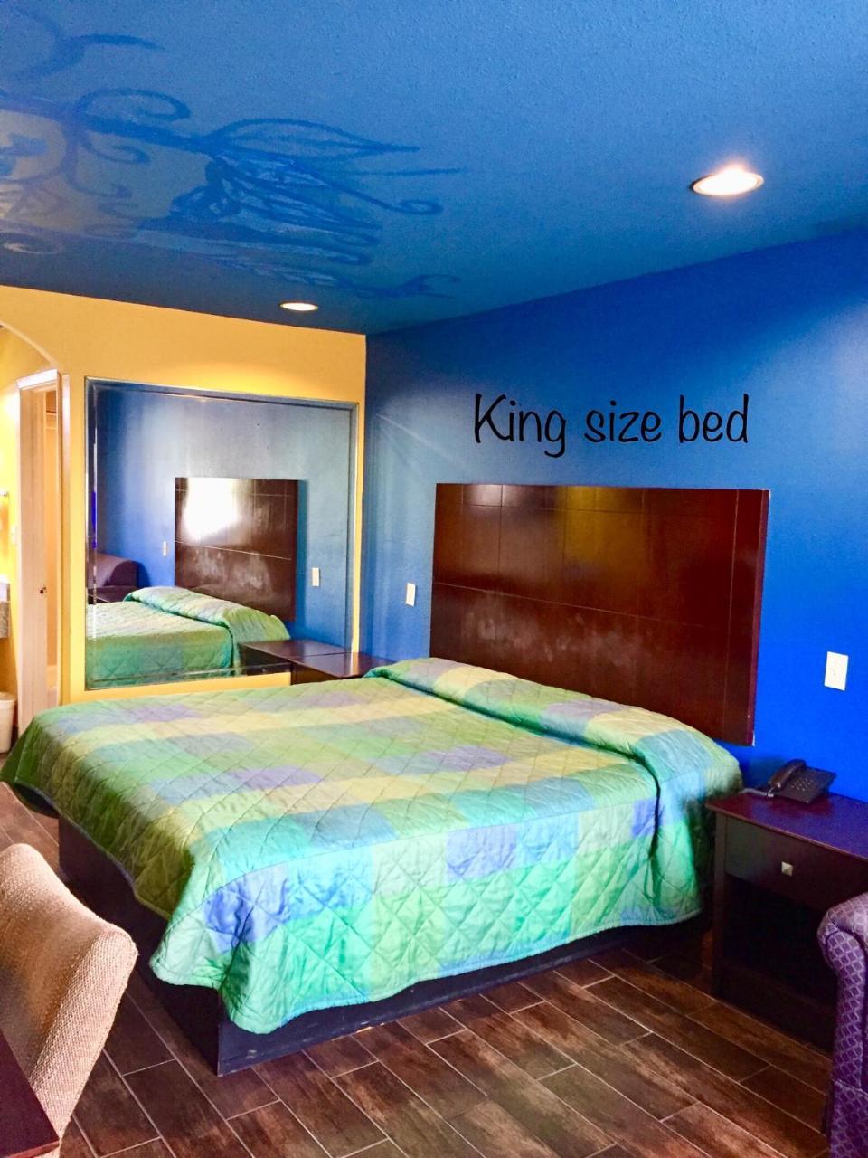 Luxury Inn แชนเนลวิว ภายนอก รูปภาพ