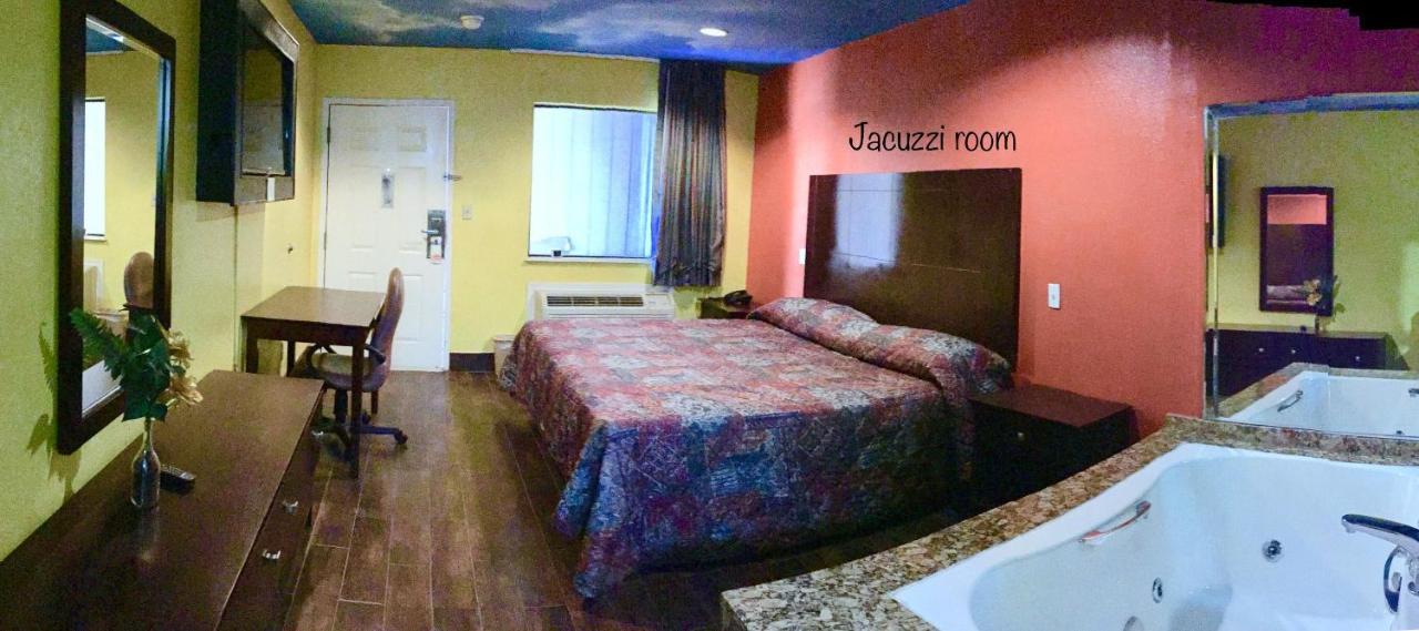 Luxury Inn แชนเนลวิว ภายนอก รูปภาพ